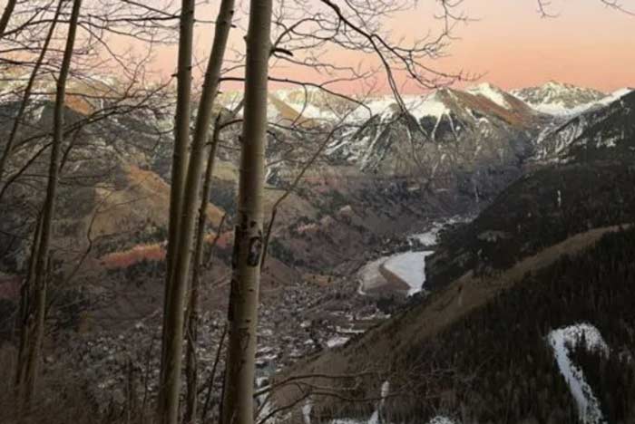 live in the mountains